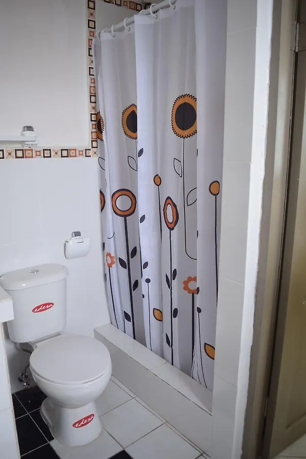 Alojamiento Castelnouvo, Entre Ríos, Guayaquil, Ecuador Quarto em Acomodações Particulares